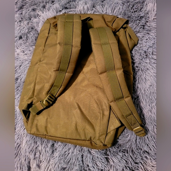 Herschel Delta Buckingham backpack (NWOT) - Picture 2 of 2